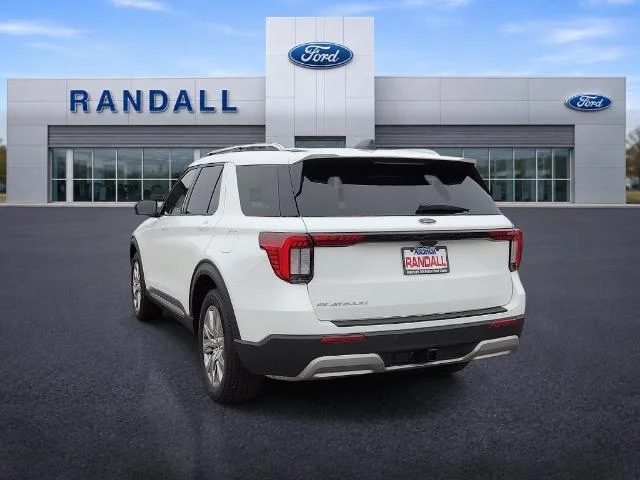 New 2026 Star White Metallic Tri-Coat Ford Platinum™ image 4