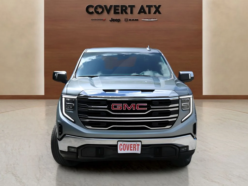 Used 2025 Silver GMC SLT image 8