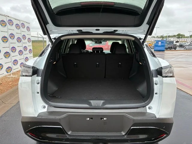 New 2026 Everest White Pearl Tricoat Nissan SV image 6