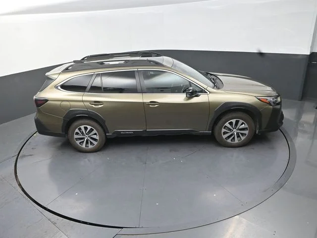 Used 2025 Green Subaru Premium image 19