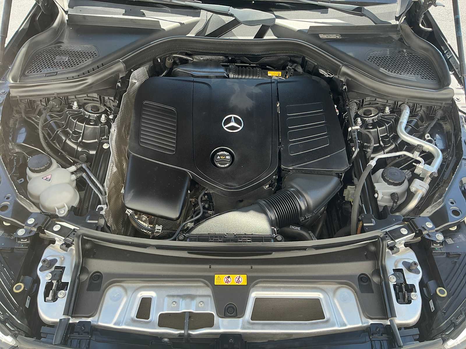Certified Used 2023 Graphite Grey Metallic Mercedes-Benz GLC 300 image 26
