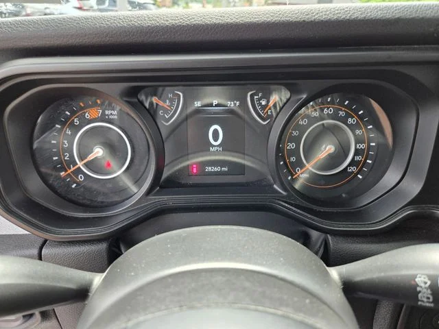 Used 2025 White Jeep Sport S image 33