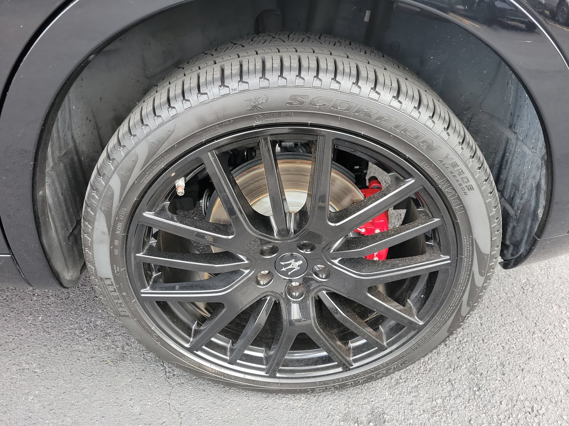 Used 2019 Nero Maserati Base image 37