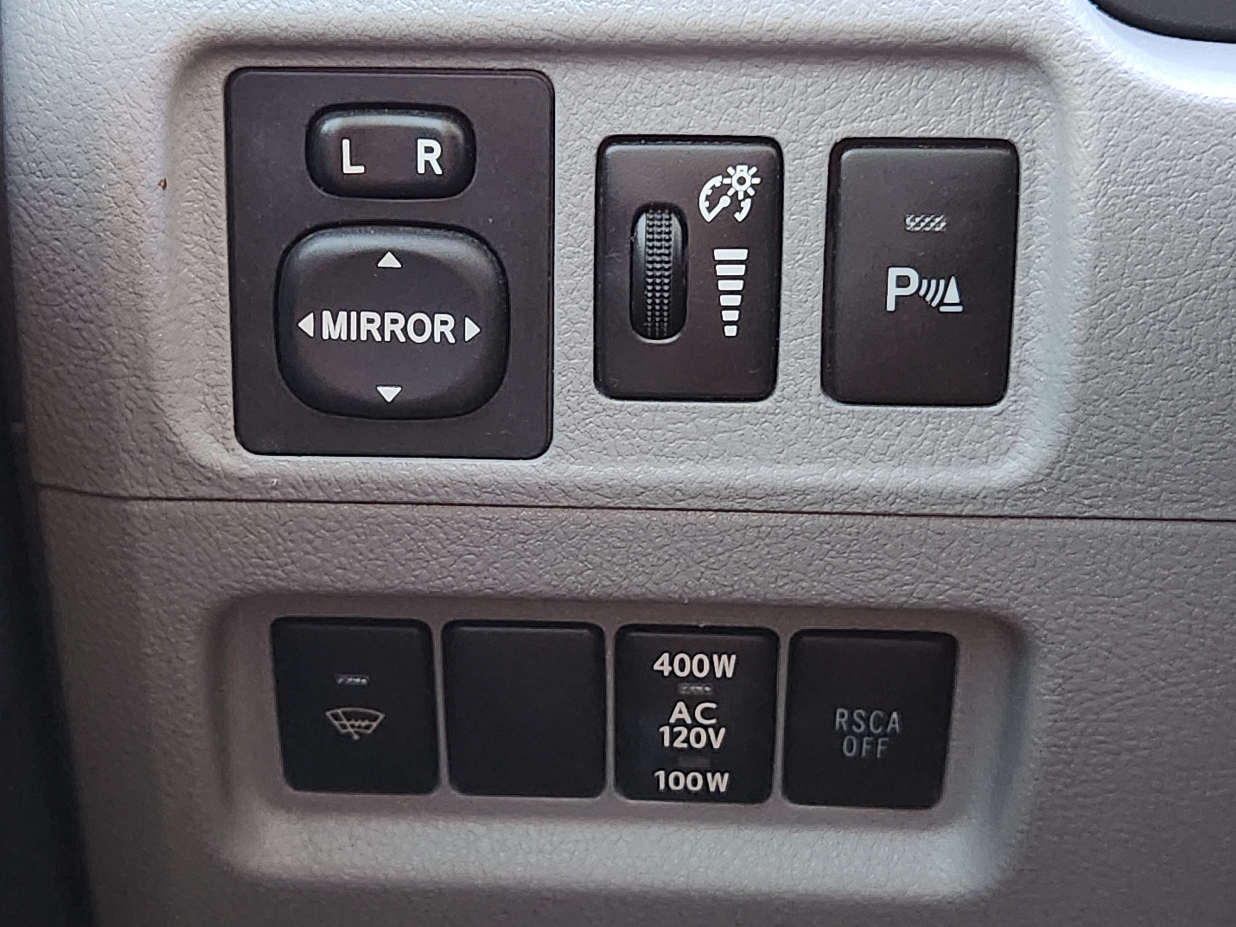 Used 2012 Blizzard Pearl Toyota SR5 image 21