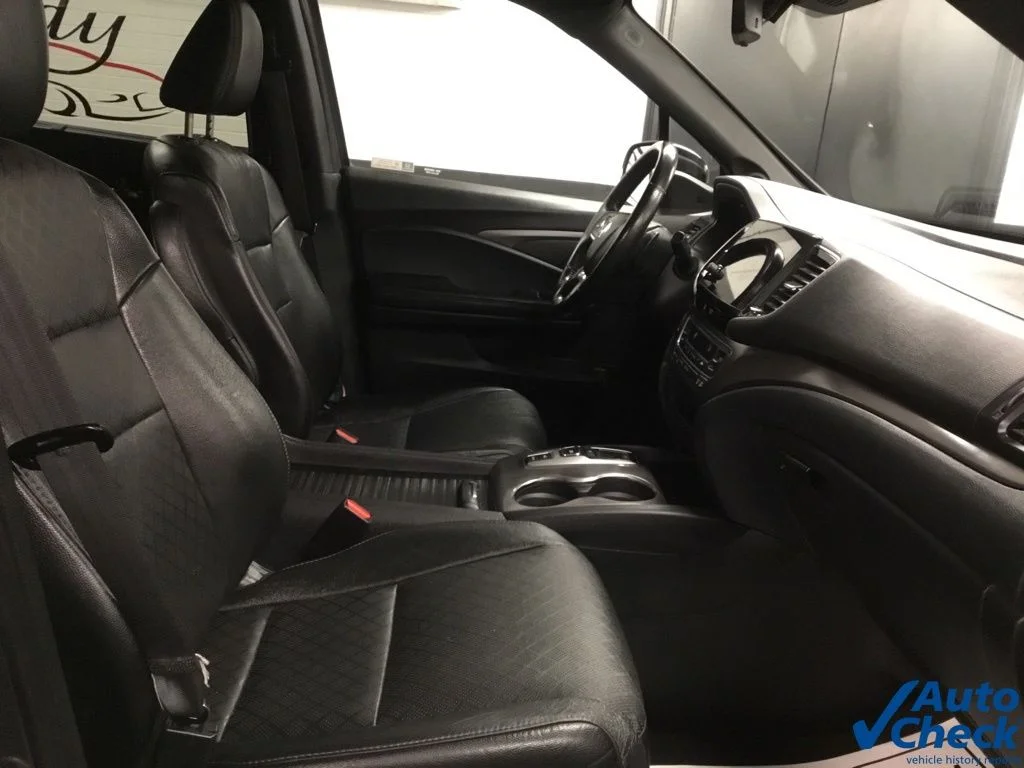 Used 2020 Gray Honda EX-L image 38