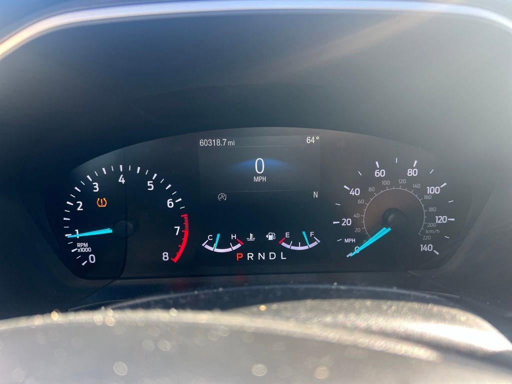 Used 2020 Red Metallic Ford SE image 27