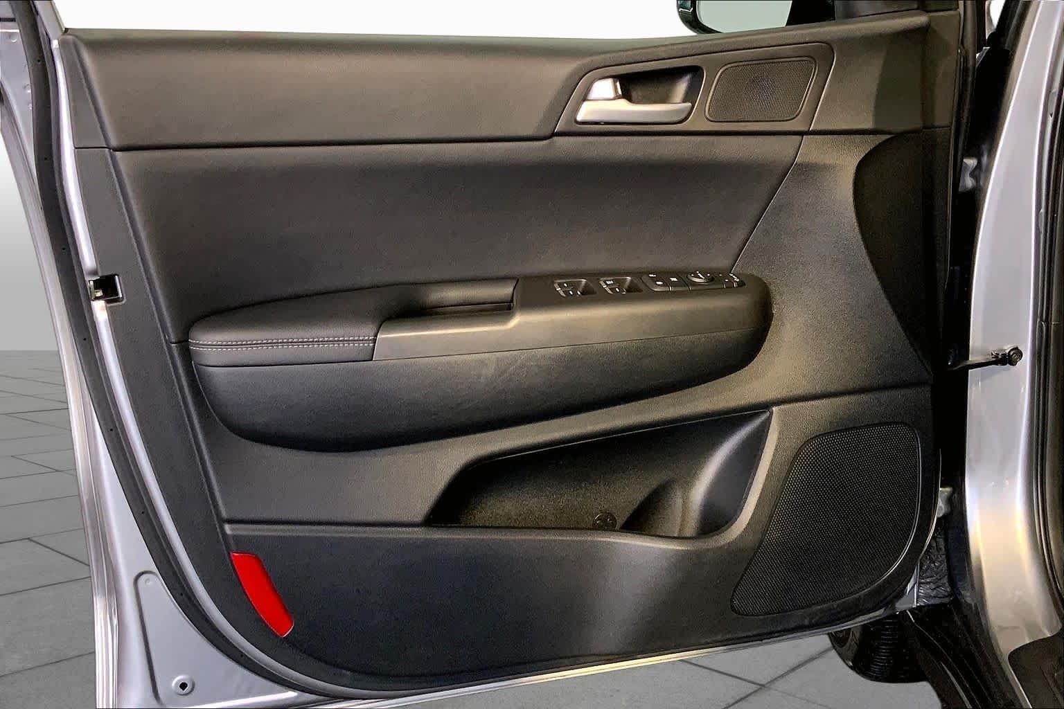 Used 2022 Steel Gray Kia Nightfall image 22