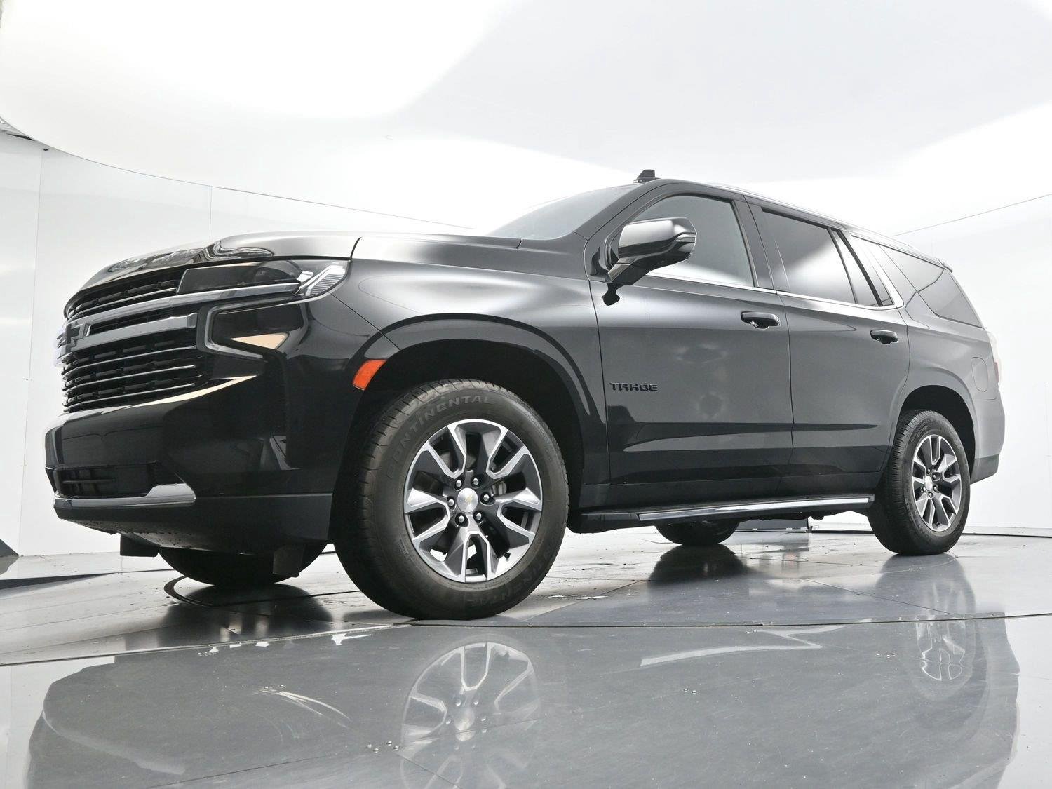 Used 2023 BLACK Chevrolet LT image 57