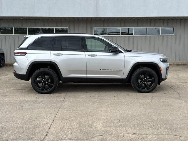 New 2026 Silver Jeep Limited image 2