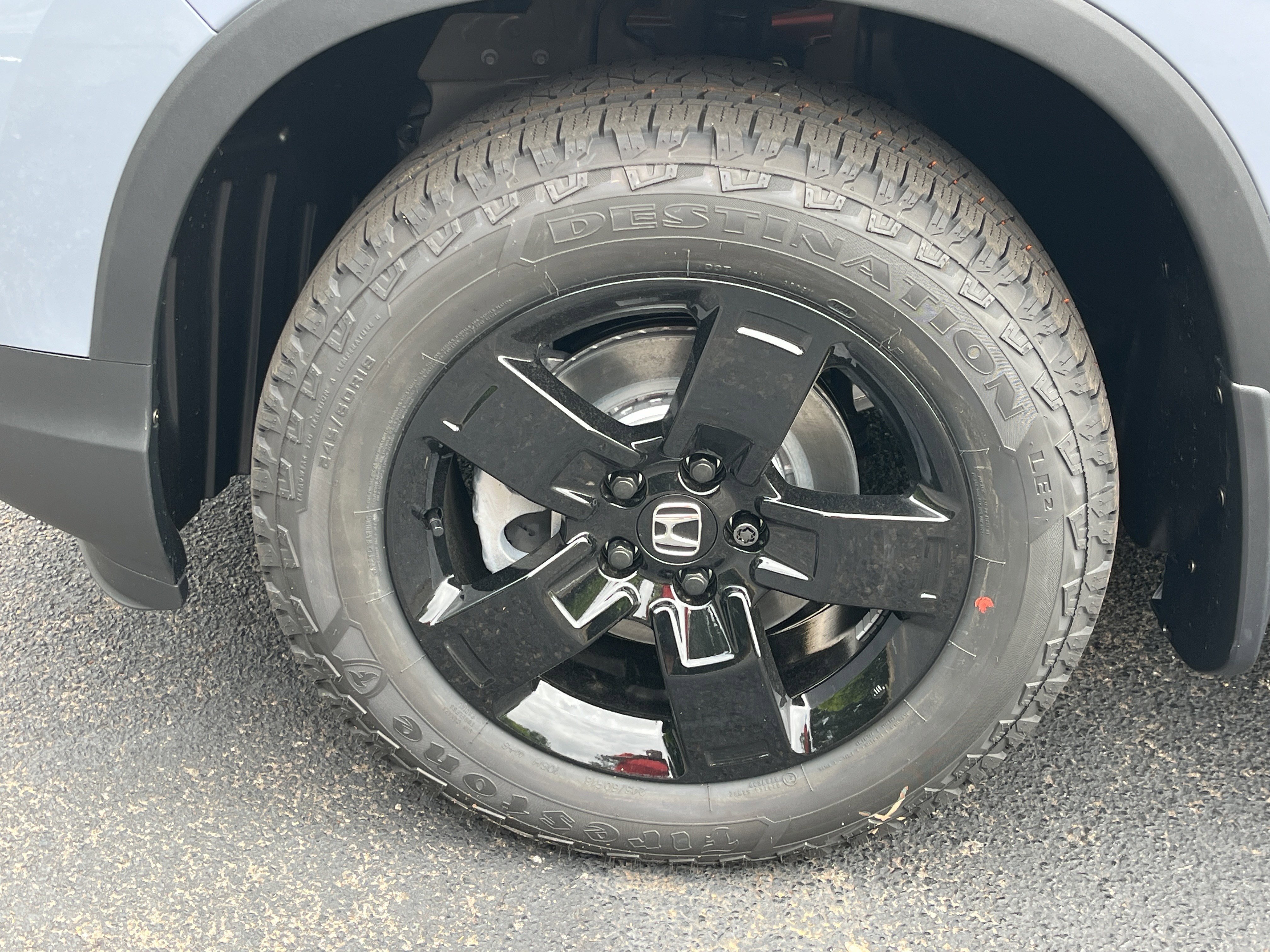 New 2026 Sonic Gray Pearl Honda Black Edition image 27