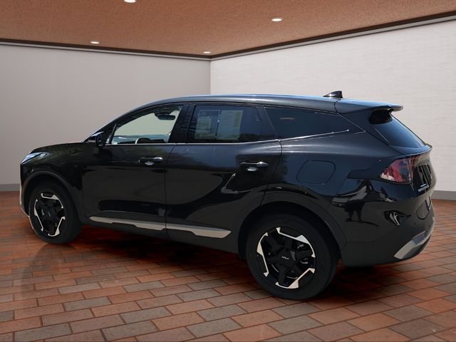 Used 2026 Fusion Black Kia S image 29