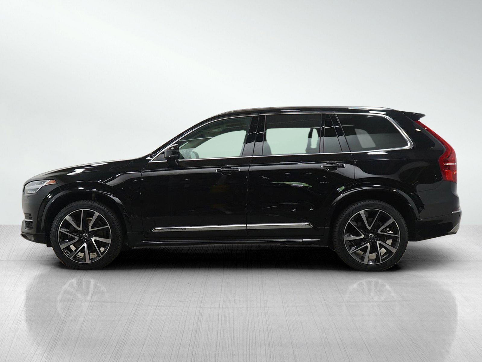 Used 2019 Volvo XC90 Inscription with VIN YV4A22PL5K1479570 for sale in Minneapolis, Minnesota