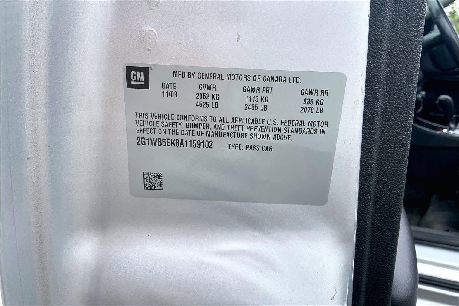 Used 2010 Silver Ice Metallic Chevrolet LT image 32