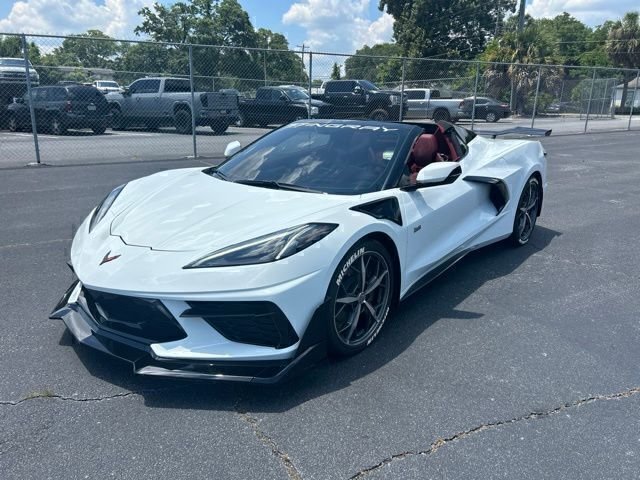 Used 2021 White Chevrolet Stingray image 8