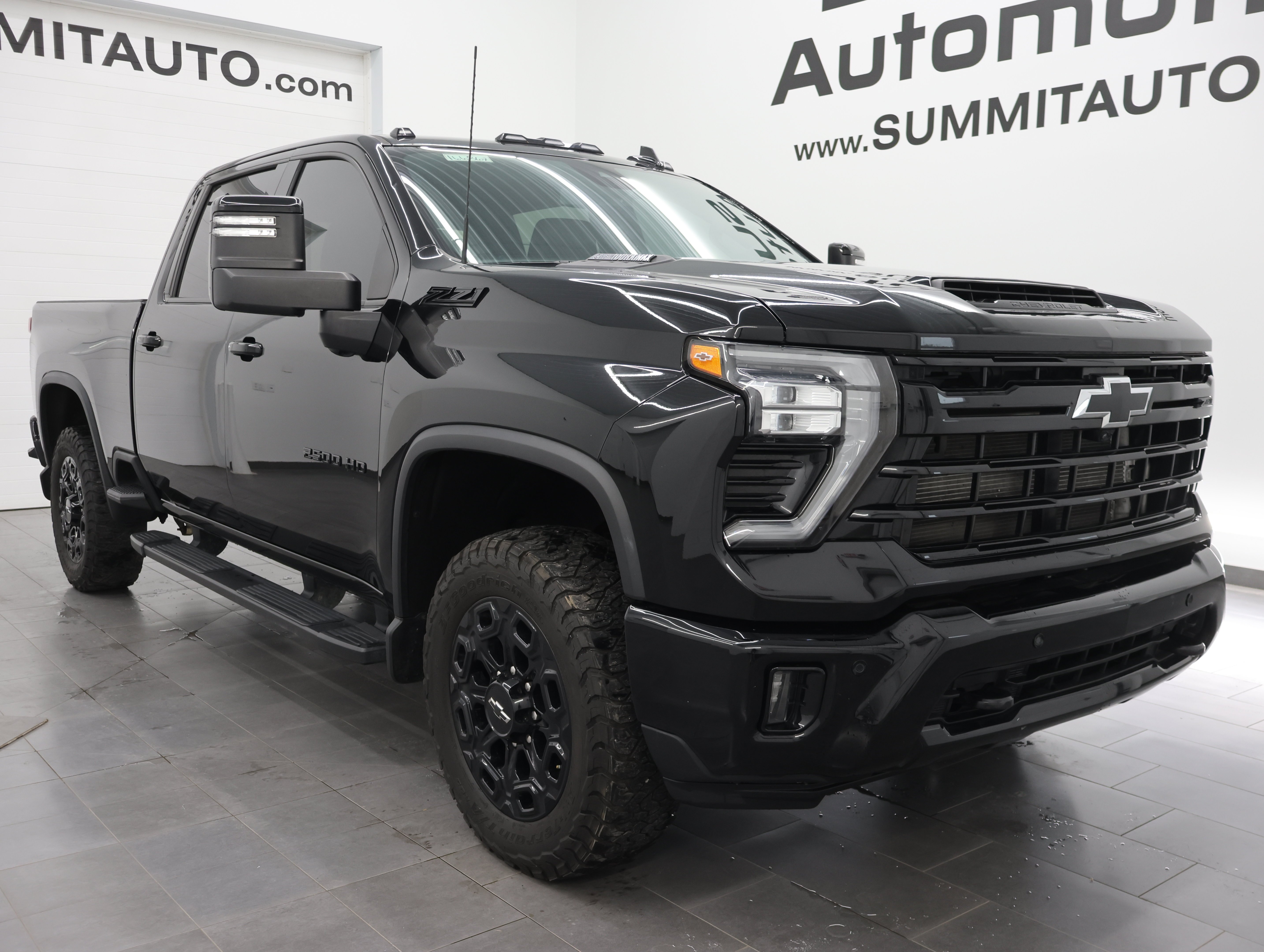 Used 2024 Black Chevrolet 4x4 Crew Cab LTZ Z71: CREW-SHORT-LTZ-MIDNIGHT-CONVENIENCE II-DIESEL-1 OWNER image 2
