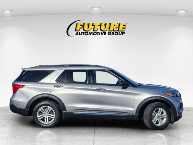 Used 2022 Silver Ford XLT image 3