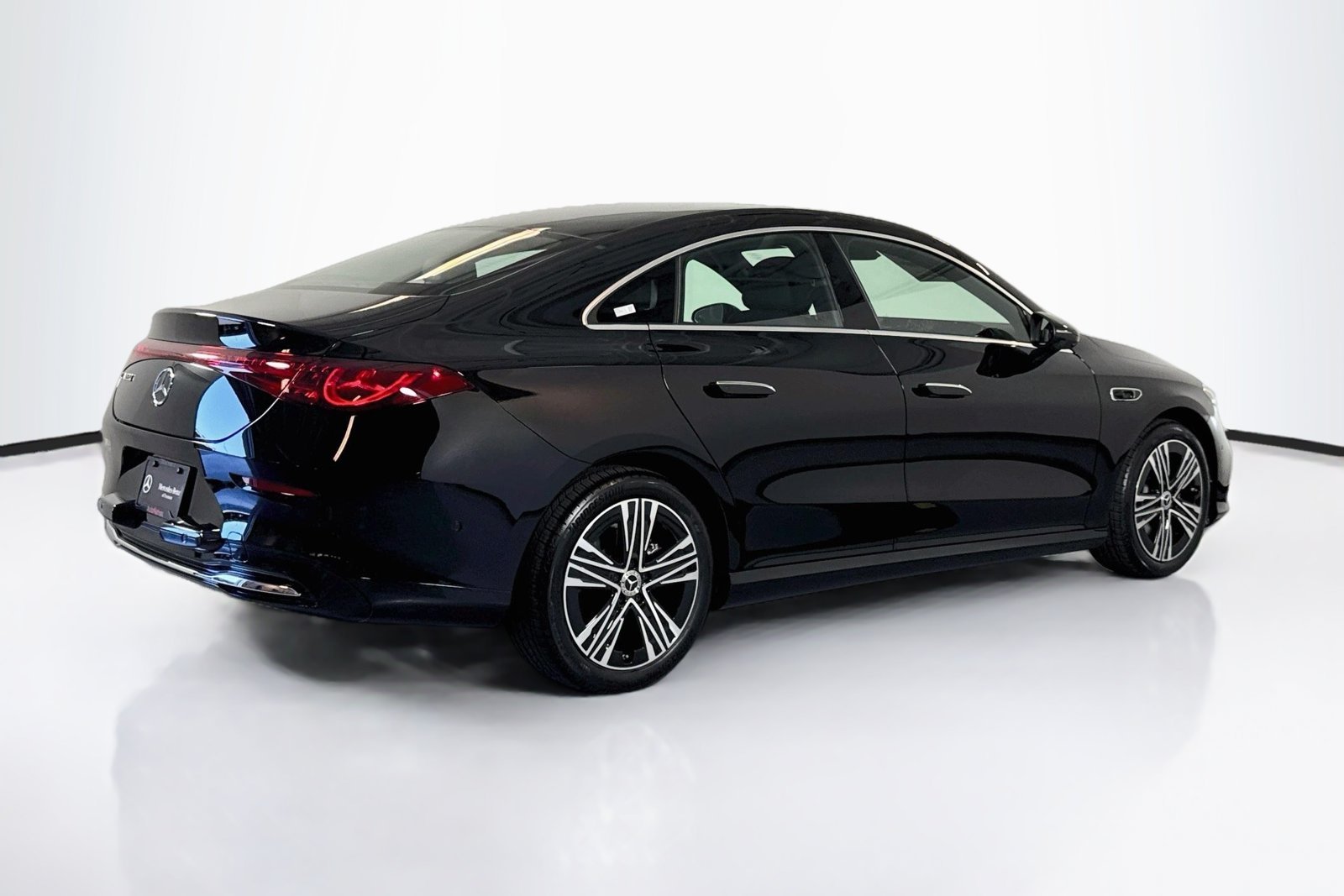 New 2027 Night Black Mercedes-Benz CLA 220 Hybrid image 5