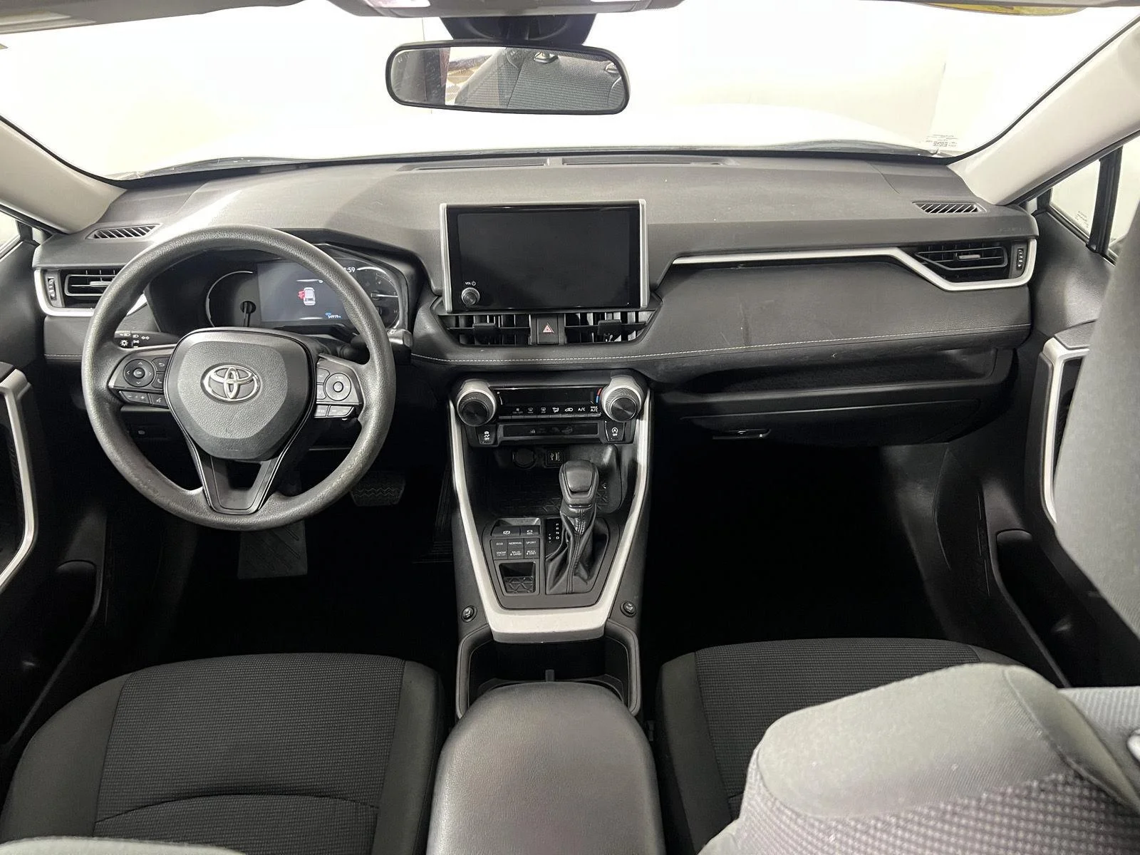 Used 2023 Ice Cap Toyota LE image 14