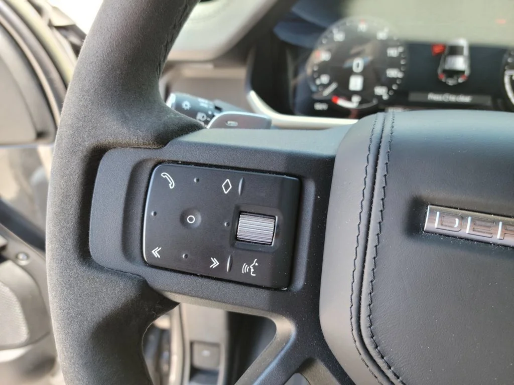 2023 Land Rover Defender V8 - Photo 22