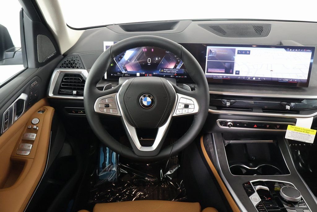 New 2027 Mineral White Metallic BMW xDrive40i image 3