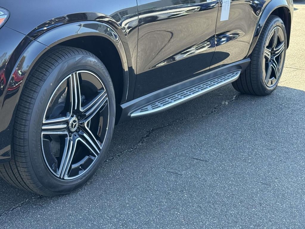 New 2026 Obsidian Black Metallic Mercedes-Benz GLE 350 image 13