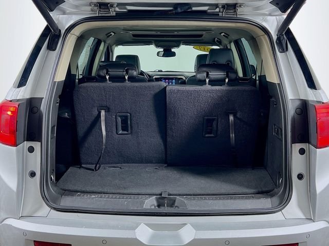 2017 GMC Acadia Denali - Photo 28