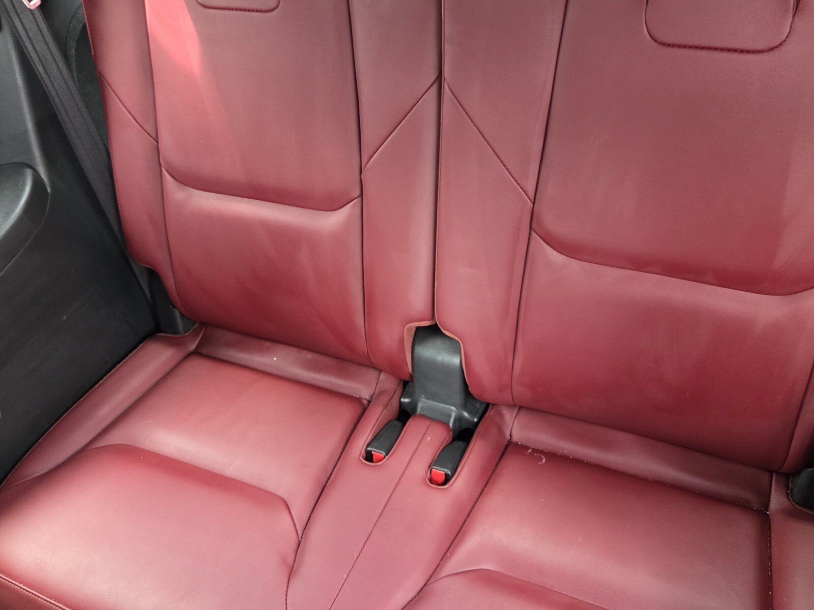 Used 2022 Polymetal Gray Metallic Mazda Carbon Edition image 5