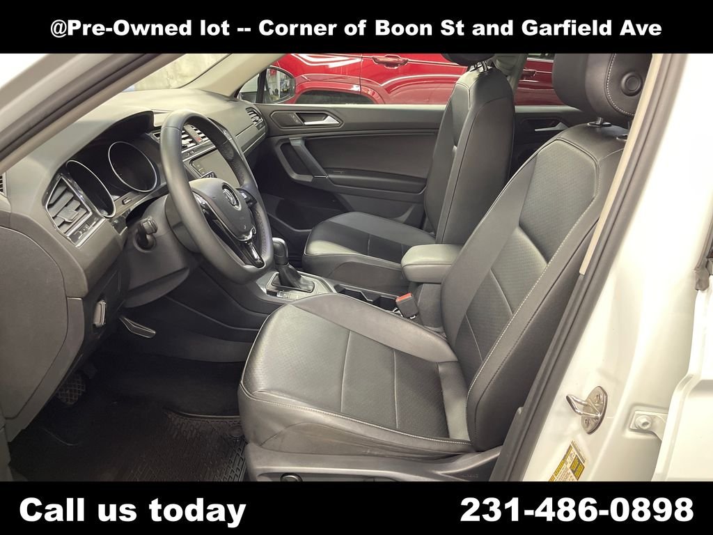 Used 2020 White Volkswagen 2.0T SE image 14