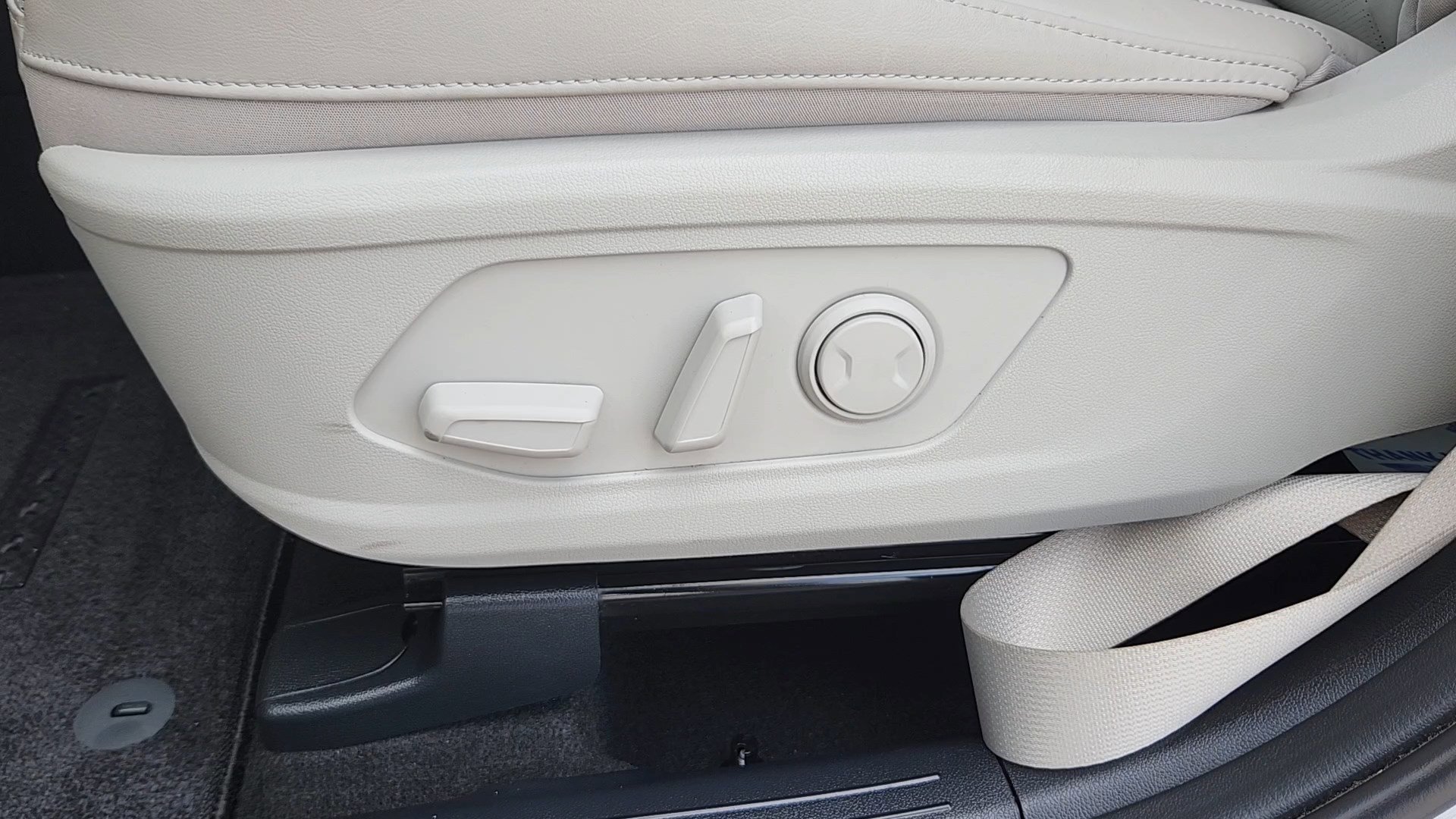 2023 Kia Sorento EX Hybrid - Photo 9