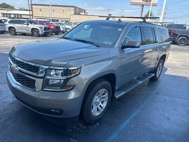 Used 2018 PEPPERDUST METALLIC Chevrolet LT image 2