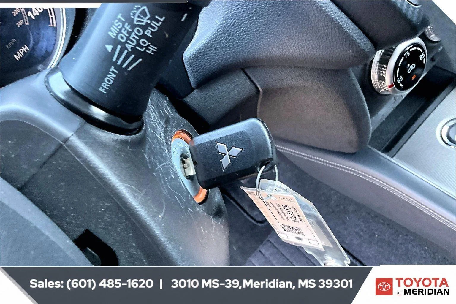 Used 2024 Alloy Silver Metallic Mitsubishi ES image 9