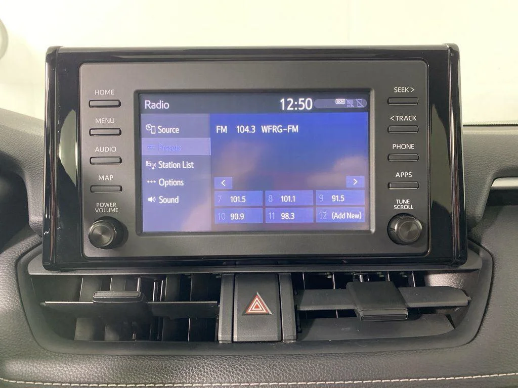 Used 2019 Magnetic Gray Metallic Toyota XLE image 4