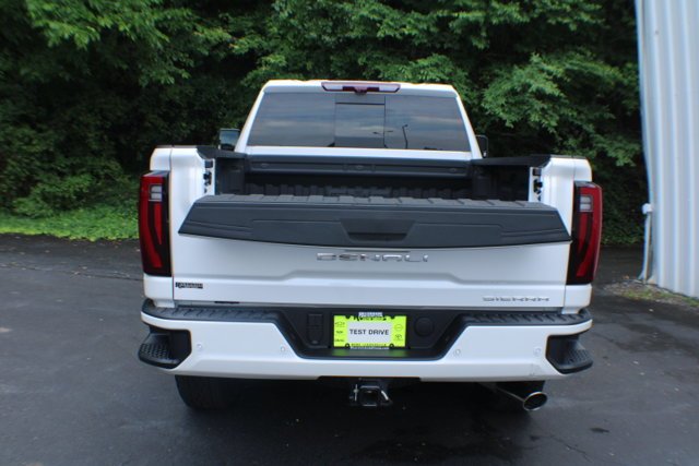 Used 2025 White Frost Tricoat GMC Denali image 19