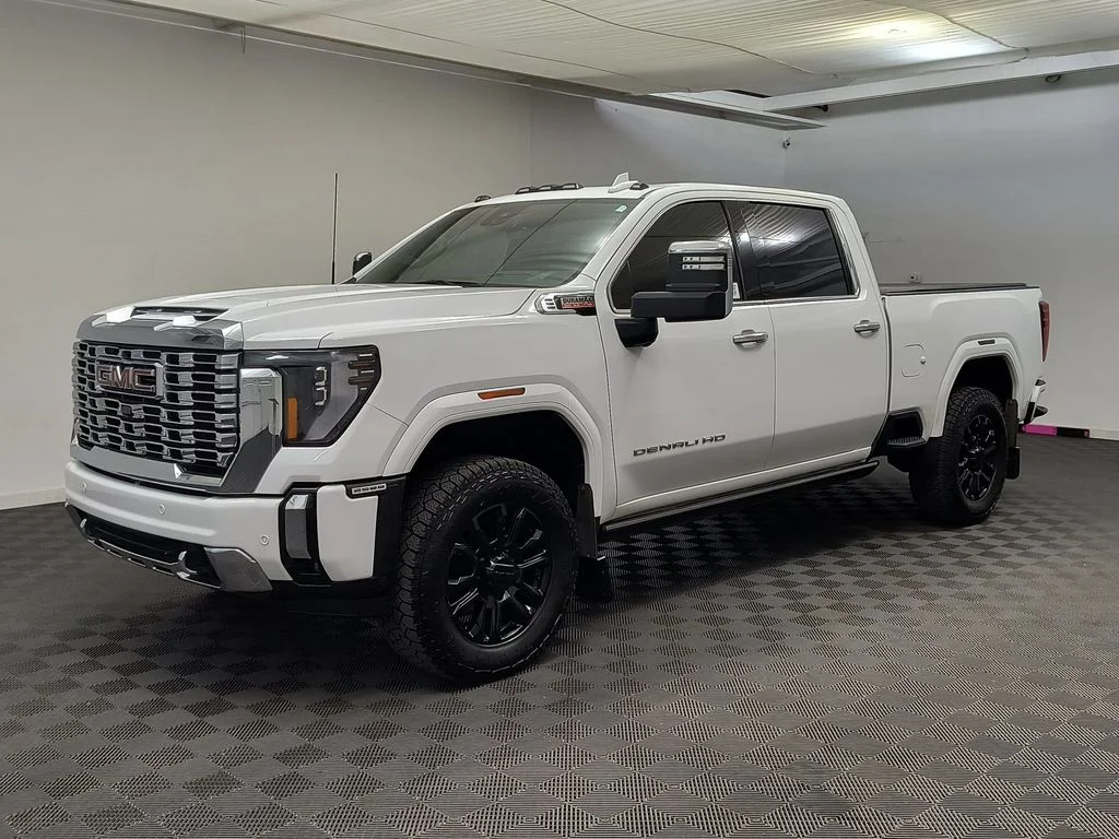 Used 2024 Summit White GMC Denali image 1