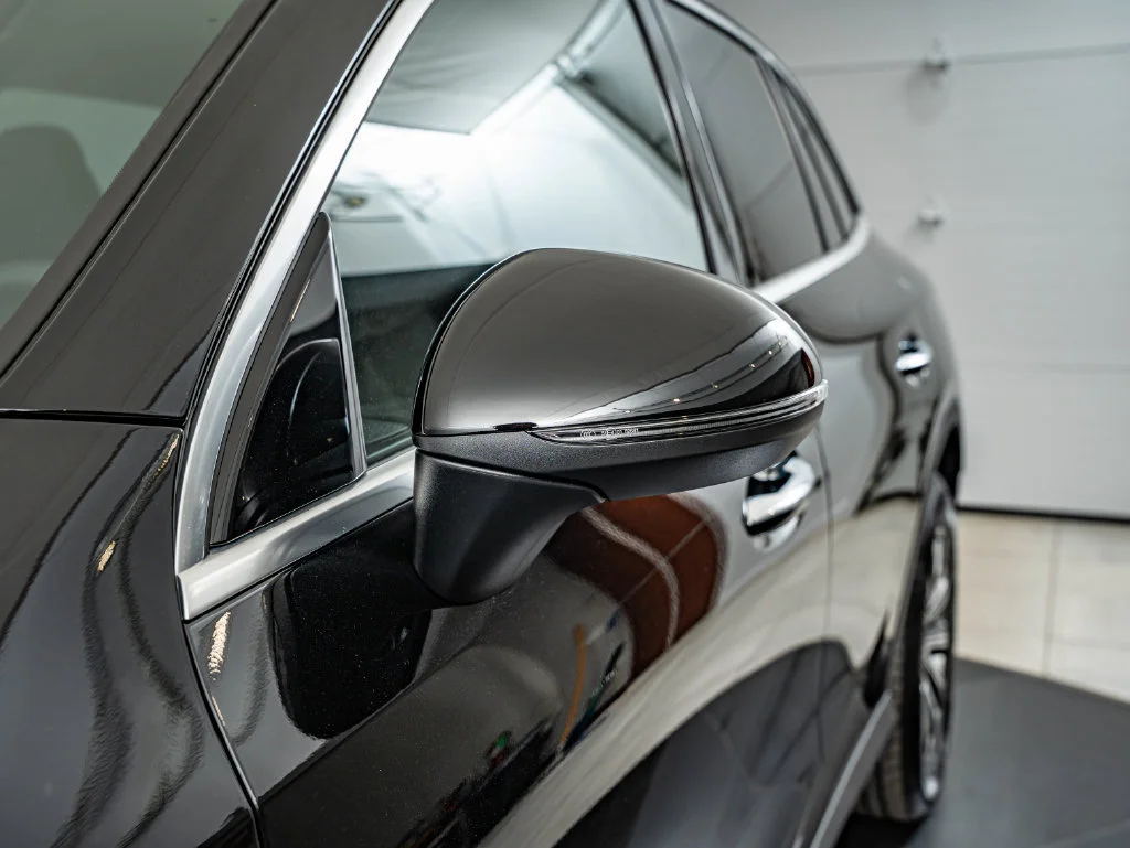 Used 2026 Black Mercedes-Benz GLC 300 image 9