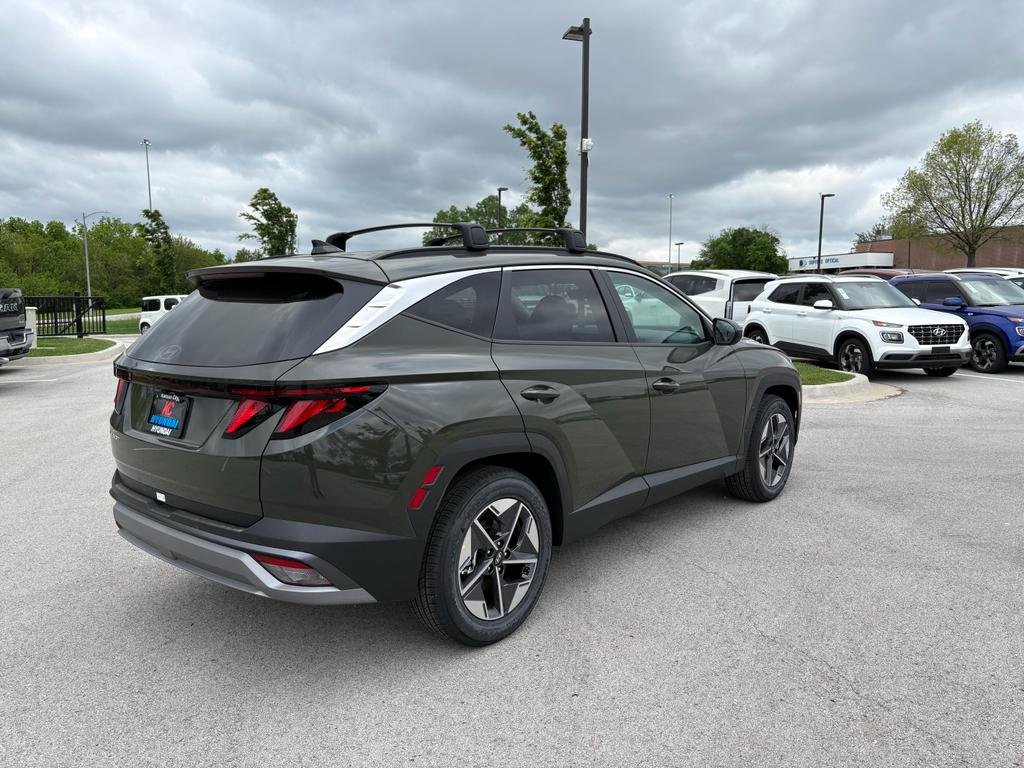 New 2026 Rockwood Green Hyundai SEL FWD image 5
