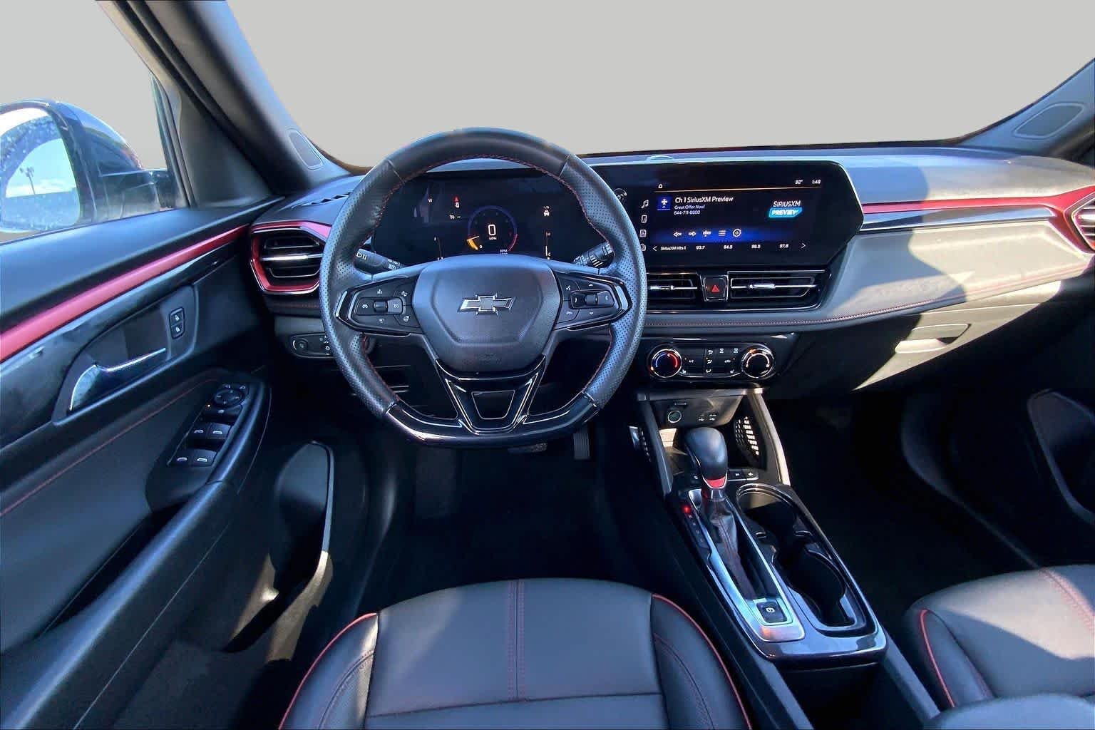 Used 2025 Iridescent Pearl Tricoat Chevrolet RS image 6