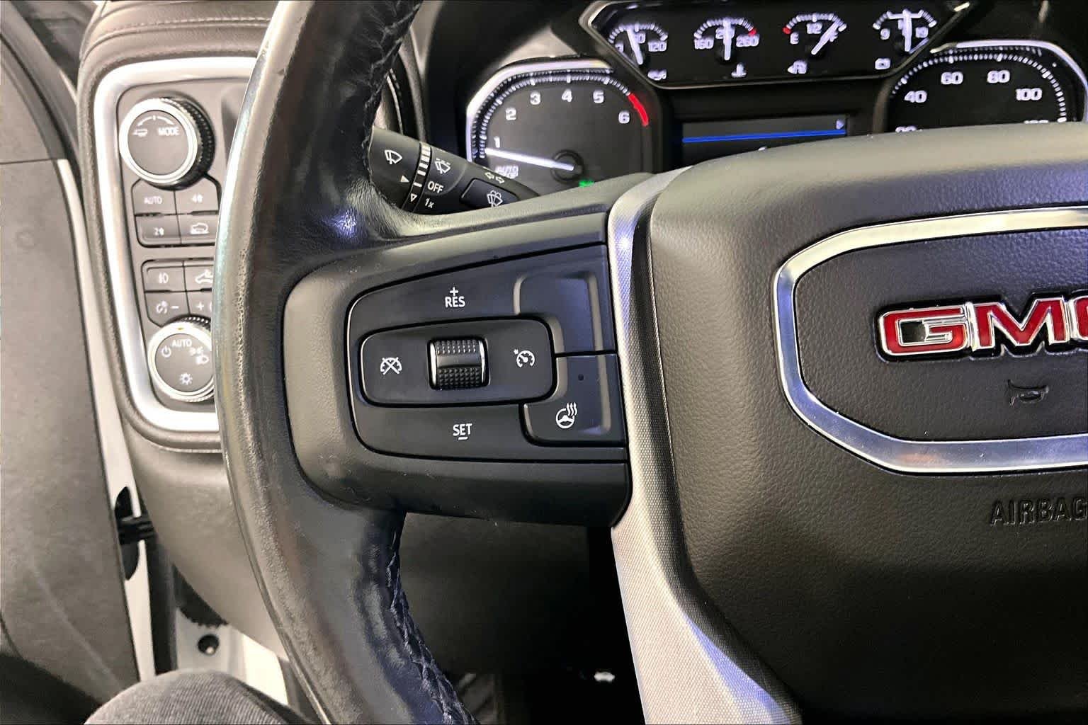 Certified Used 2021 SUMMIT WHITE GMC Elevation image 23
