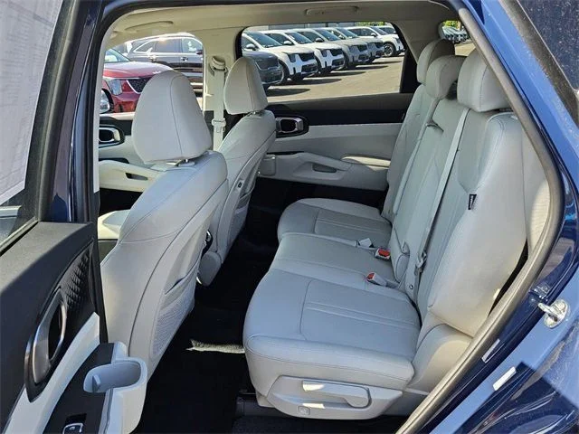New 2025 Midnight Lake Blue Kia S image 5