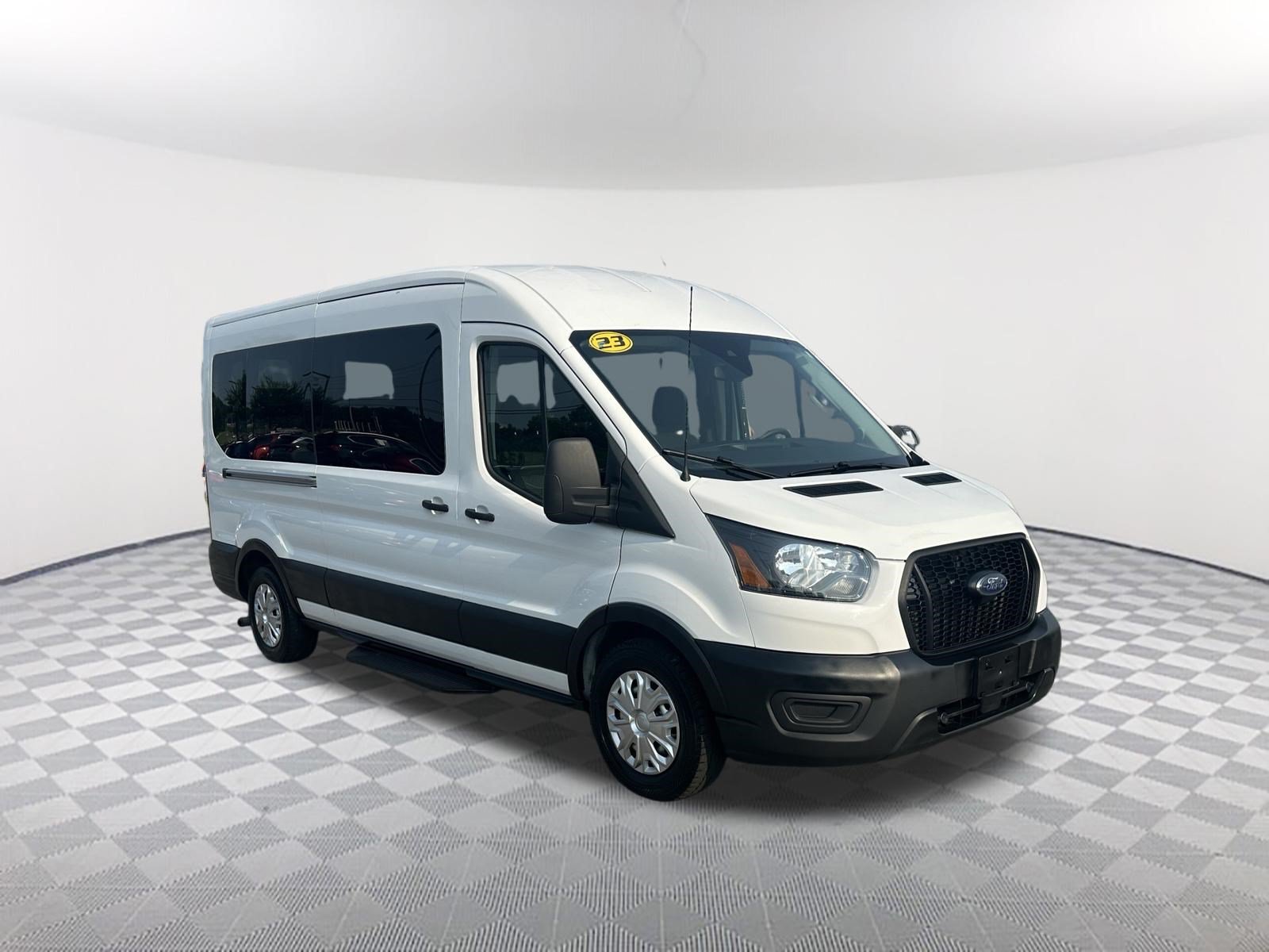 Used 2023 Oxford White Ford XL image 3