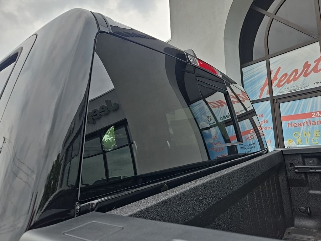 New 2026 Diamond Black Crystal Pearlcoat RAM Express image 21