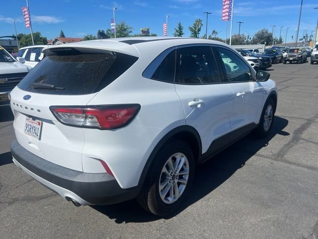 Used 2022 White Ford SE image 9