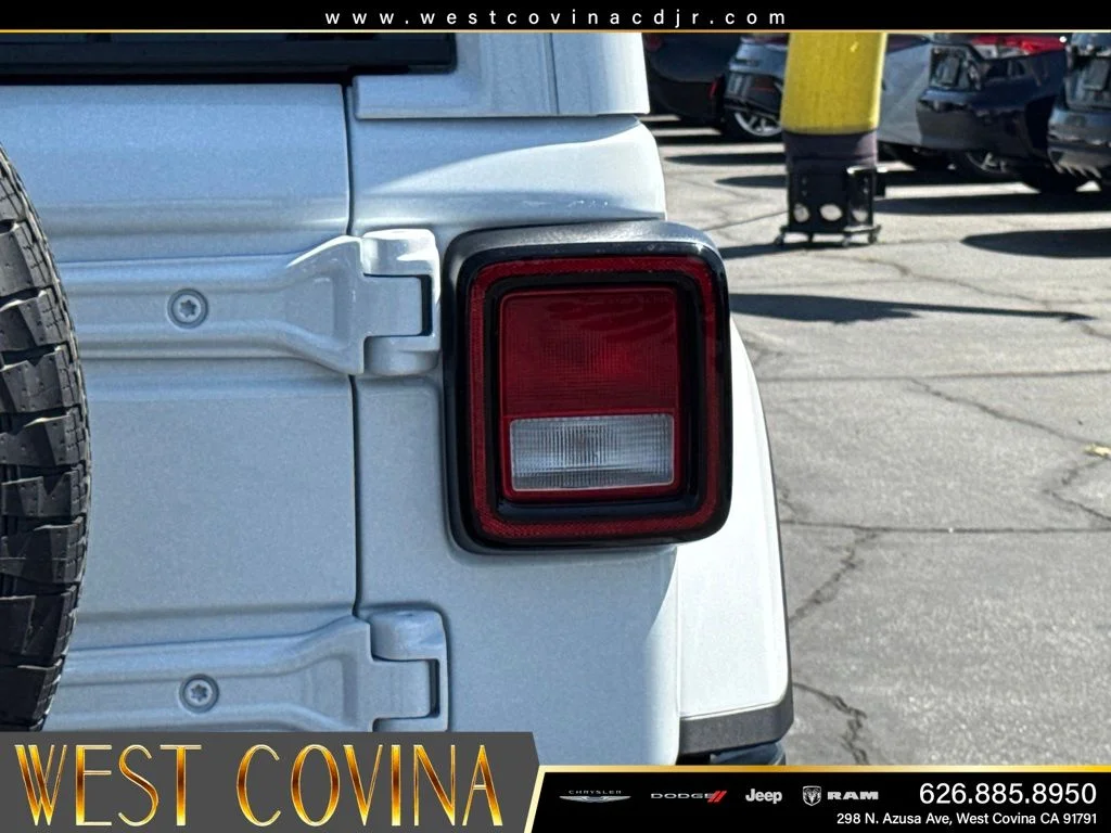 New 2026 Bright White Clearcoat Jeep  image 16
