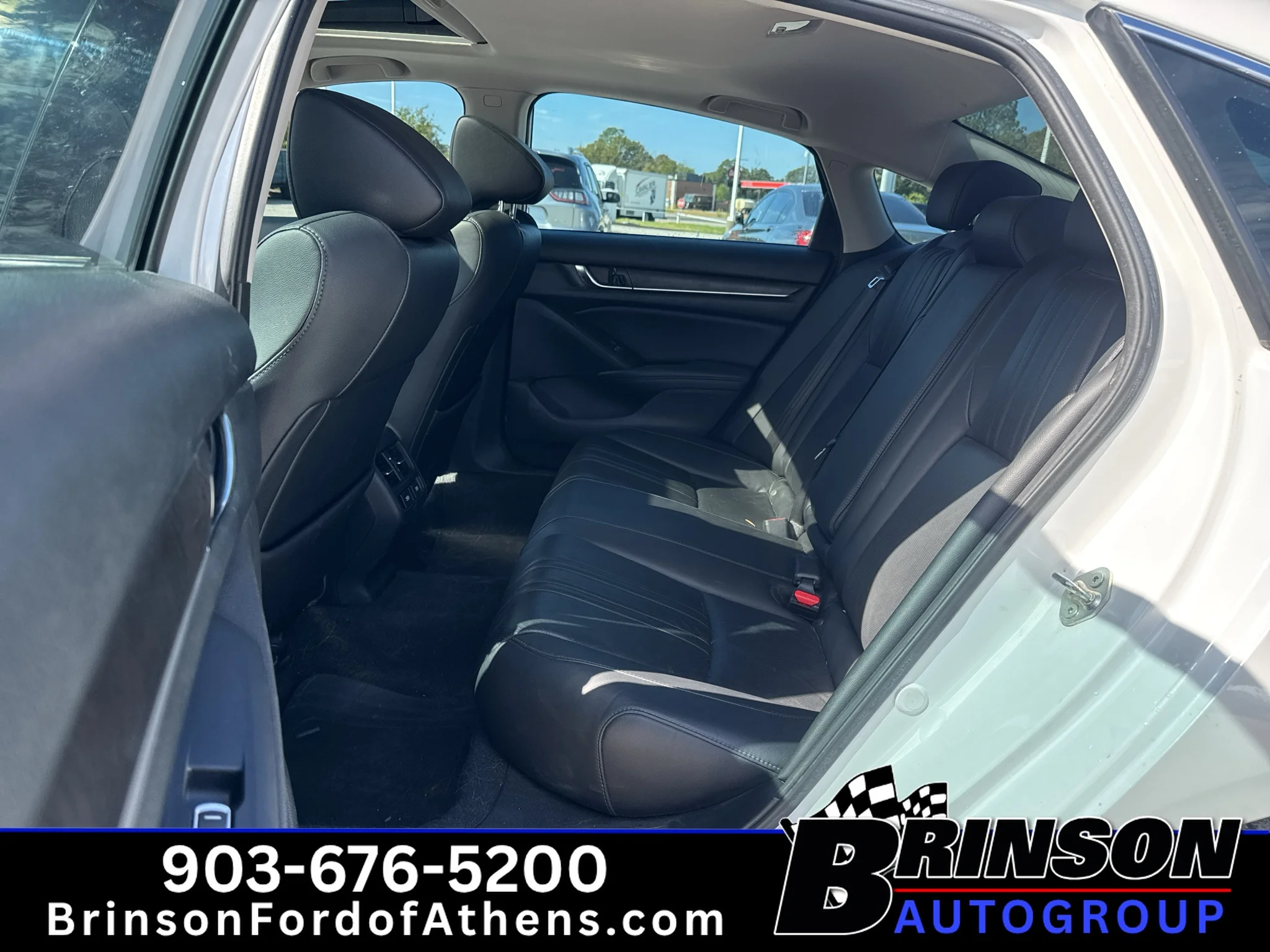 Certified Used 2022 Platinum White Pearl Honda EX-L image 10