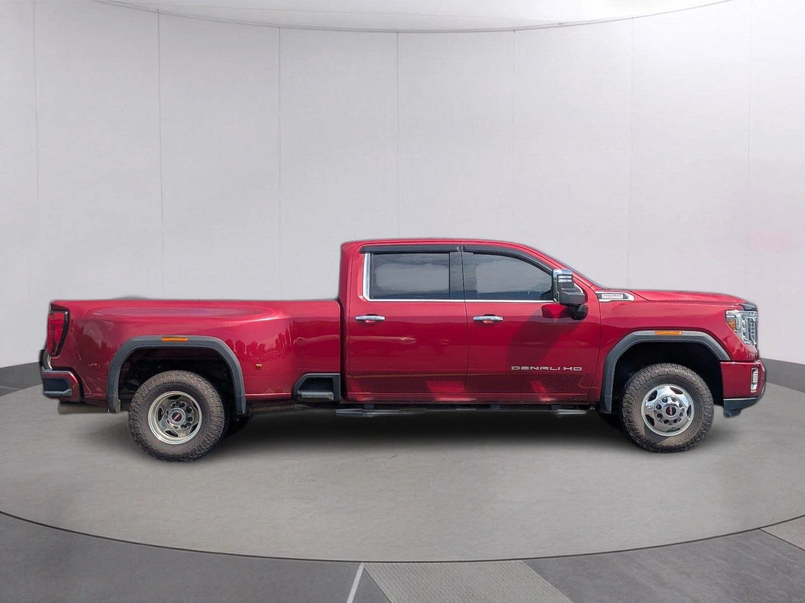Used 2020 RED QUARTZ TINTCOAT GMC Denali image 8
