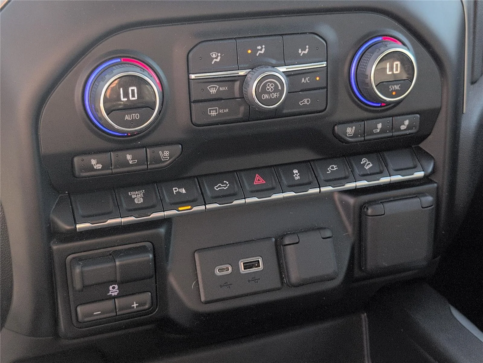 Used 2022 Summit White Chevrolet LTZ image 20