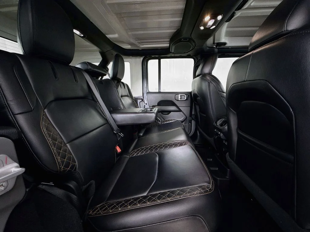 Used 2023 Gray Jeep Sahara 4xe image 27