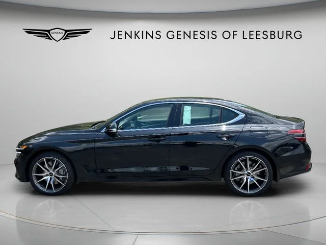 Used 2026 Black Genesis 2.5T image 9