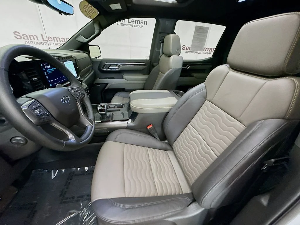 Used 2026 White Chevrolet ZR2 image 23