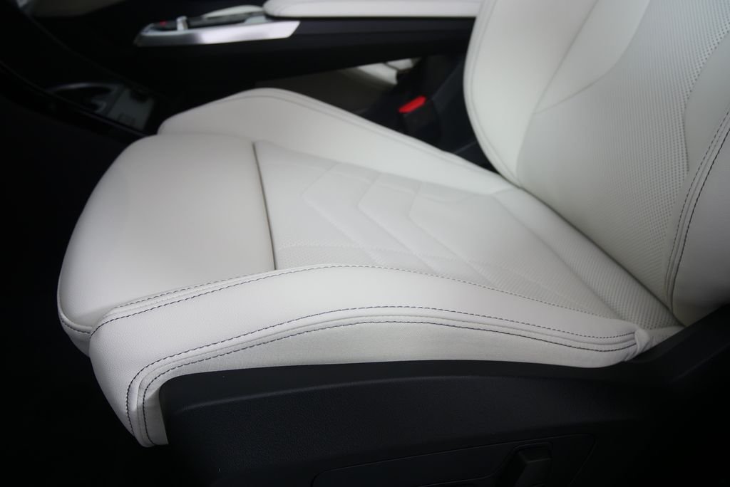 Used 2026 Night Dusk Blue Metallic BMW xDrive28i image 9